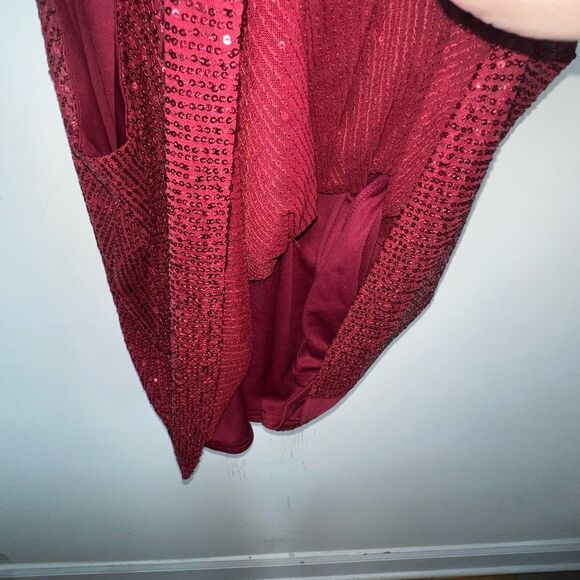 Sparkle Burgundy Lined Racerback Back Adjustable Strap Tank - Picture 5 of 7